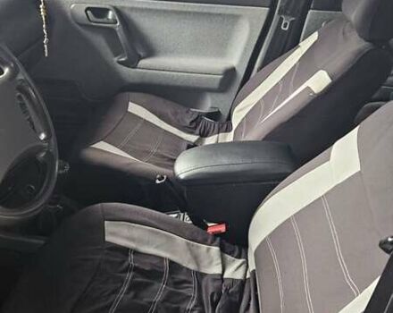 Черный ВАЗ 2111, объемом двигателя 1.6 л и пробегом 224 тыс. км за 2400 $, фото 2 на Automoto.ua