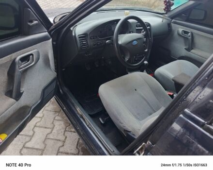 Черный ВАЗ 2111, объемом двигателя 1.6 л и пробегом 175 тыс. км за 1500 $, фото 4 на Automoto.ua