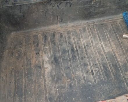 Красный ВАЗ 2111, объемом двигателя 1.3 л и пробегом 15 тыс. км за 355 $, фото 14 на Automoto.ua