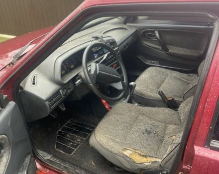 Красный ВАЗ 2111, объемом двигателя 1.5 л и пробегом 186 тыс. км за 600 $, фото 6 на Automoto.ua