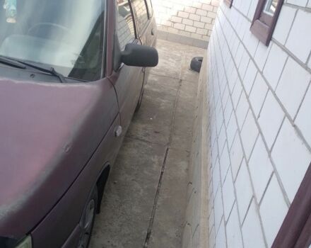 Красный ВАЗ 2111, объемом двигателя 1.6 л и пробегом 1 тыс. км за 1400 $, фото 2 на Automoto.ua