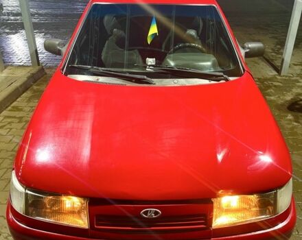 Красный ВАЗ 2111, объемом двигателя 1.6 л и пробегом 253 тыс. км за 2700 $, фото 1 на Automoto.ua