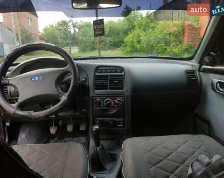 Красный ВАЗ 2111, объемом двигателя 1.6 л и пробегом 45 тыс. км за 4300 $, фото 2 на Automoto.ua