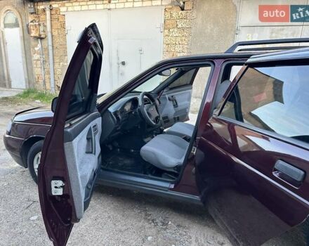 ВАЗ 2111 2008 в Николаеве на Automoto.ua Красный ВАЗ 2111, объемом двигателя 1.6 л и пробегом 133 тыс. км за 3250 $, фото 31 на Automoto.ua