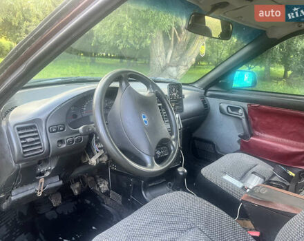 Красный ВАЗ 2111, объемом двигателя 1.6 л и пробегом 240 тыс. км за 1700 $, фото 4 на Automoto.ua