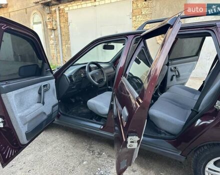 ВАЗ 2111 2008 в Николаеве на Automoto.ua Красный ВАЗ 2111, объемом двигателя 1.6 л и пробегом 133 тыс. км за 3250 $, фото 23 на Automoto.ua