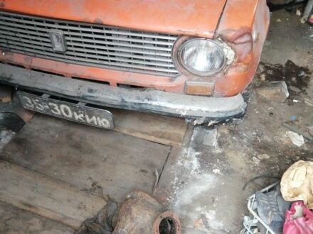 ВАЗ 2111 1979 у Києві на Automoto.ua Червоний ВАЗ 2111, об'ємом двигуна 0 л та пробігом 3 тис. км за 7000 $, фото 1 на Automoto.ua