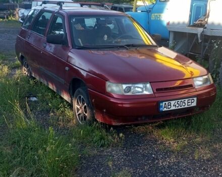 Красный ВАЗ 2111, объемом двигателя 1.5 л и пробегом 150 тыс. км за 1004 $, фото 1 на Automoto.ua