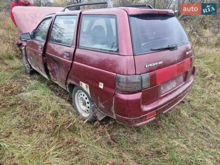 Красный ВАЗ 2111, объемом двигателя 1.6 л и пробегом 250 тыс. км за 600 $, фото 1 на Automoto.ua