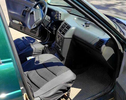 ВАЗ 2111, объемом двигателя 1.5 л и пробегом 220 тыс. км за 1780 $, фото 4 на Automoto.ua