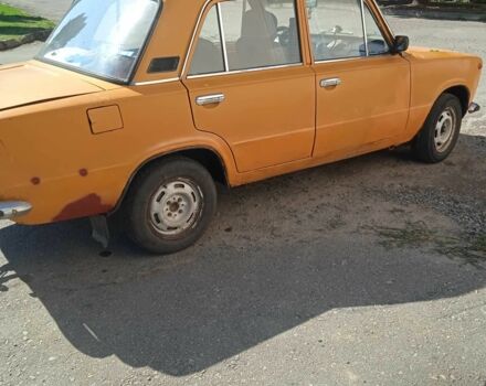 Желтый ВАЗ 2111, объемом двигателя 0 л и пробегом 1000 тыс. км за 300 $, фото 1 на Automoto.ua
