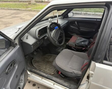 Серый ВАЗ 2111, объемом двигателя 0 л и пробегом 214 тыс. км за 1250 $, фото 5 на Automoto.ua