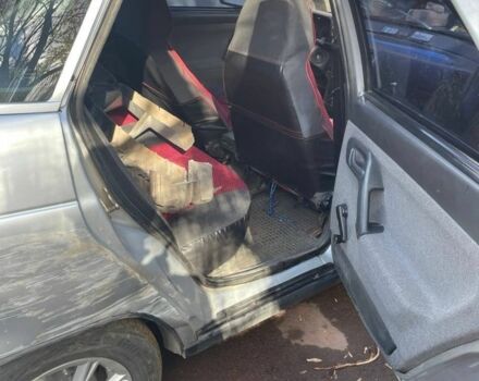 Серый ВАЗ 2111, объемом двигателя 1.5 л и пробегом 150 тыс. км за 713 $, фото 5 на Automoto.ua