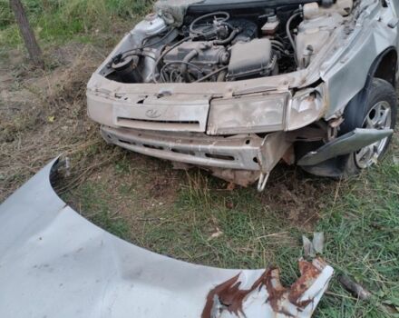 Серый ВАЗ 2111, объемом двигателя 1.5 л и пробегом 200 тыс. км за 500 $, фото 5 на Automoto.ua