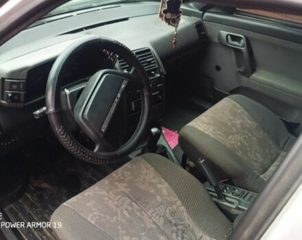 Серый ВАЗ 2111, объемом двигателя 1.5 л и пробегом 250 тыс. км за 1500 $, фото 3 на Automoto.ua