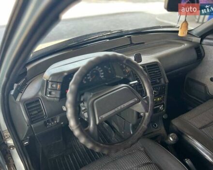 Серый ВАЗ 2111, объемом двигателя 1.5 л и пробегом 229 тыс. км за 2299 $, фото 9 на Automoto.ua