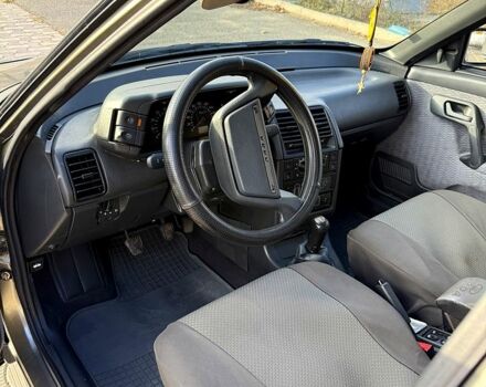 Серый ВАЗ 2111, объемом двигателя 1.5 л и пробегом 325 тыс. км за 1750 $, фото 6 на Automoto.ua