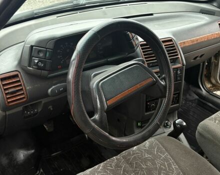 Сірий ВАЗ 2111, об'ємом двигуна 1.5 л та пробігом 250 тис. км за 1200 $, фото 6 на Automoto.ua