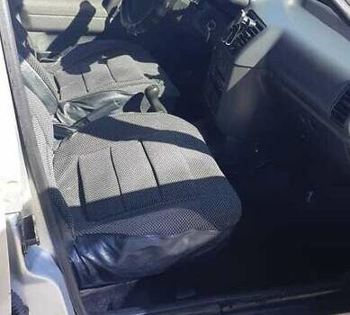 Серый ВАЗ 2111, объемом двигателя 1.5 л и пробегом 290 тыс. км за 2000 $, фото 6 на Automoto.ua