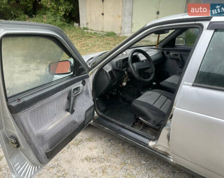 Серый ВАЗ 2111, объемом двигателя 1.5 л и пробегом 379 тыс. км за 900 $, фото 6 на Automoto.ua