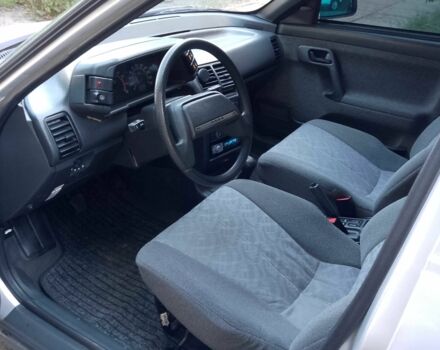Сірий ВАЗ 2111, об'ємом двигуна 1.6 л та пробігом 111 тис. км за 3200 $, фото 8 на Automoto.ua