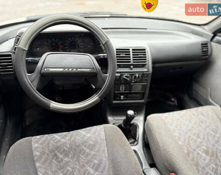 Серый ВАЗ 2111, объемом двигателя 1.6 л и пробегом 220 тыс. км за 2550 $, фото 7 на Automoto.ua