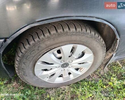 Серый ВАЗ 2111, объемом двигателя 2 л и пробегом 200 тыс. км за 1200 $, фото 1 на Automoto.ua