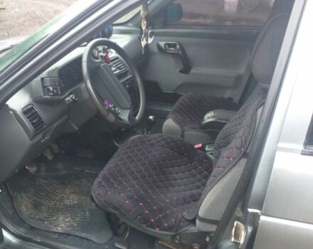 Серый ВАЗ 2111, объемом двигателя 1 л и пробегом 200 тыс. км за 1500 $, фото 1 на Automoto.ua