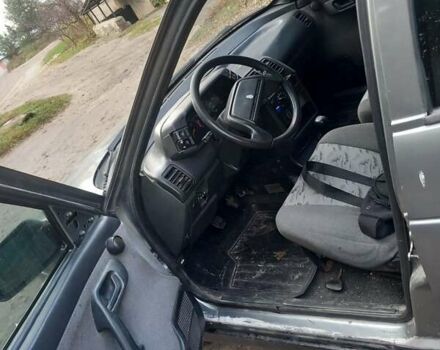 Серый ВАЗ 2111, объемом двигателя 1.6 л и пробегом 300 тыс. км за 850 $, фото 4 на Automoto.ua