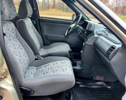 Серый ВАЗ 2111, объемом двигателя 1.6 л и пробегом 185 тыс. км за 2100 $, фото 17 на Automoto.ua