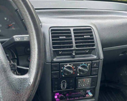 Серый ВАЗ 2111, объемом двигателя 1.6 л и пробегом 302 тыс. км за 1600 $, фото 6 на Automoto.ua