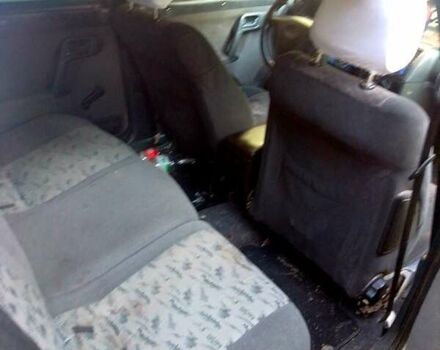 Серый ВАЗ 2111, объемом двигателя 1.6 л и пробегом 300 тыс. км за 1500 $, фото 4 на Automoto.ua