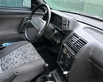 Серый ВАЗ 2111, объемом двигателя 1.6 л и пробегом 201 тыс. км за 1950 $, фото 7 на Automoto.ua