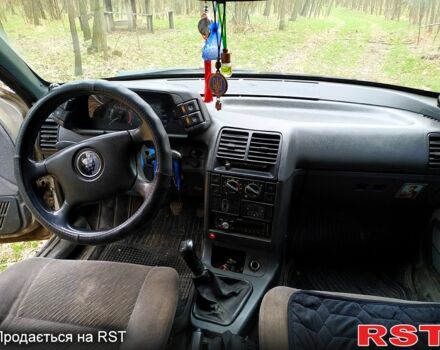 Серый ВАЗ 2111, объемом двигателя 1.6 л и пробегом 211 тыс. км за 1600 $, фото 1 на Automoto.ua