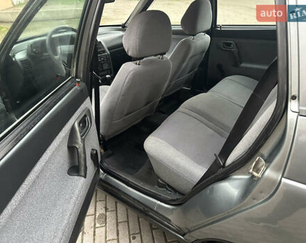 Серый ВАЗ 2111, объемом двигателя 1.6 л и пробегом 274 тыс. км за 2800 $, фото 9 на Automoto.ua