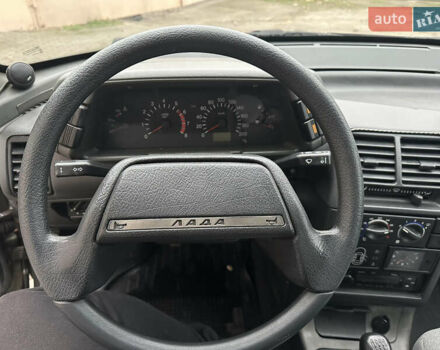 Серый ВАЗ 2111, объемом двигателя 1.6 л и пробегом 274 тыс. км за 2800 $, фото 12 на Automoto.ua