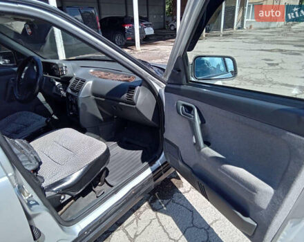 Серый ВАЗ 2111, объемом двигателя 1.6 л и пробегом 150 тыс. км за 2600 $, фото 4 на Automoto.ua