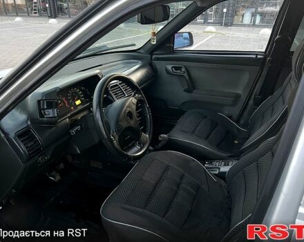 Серый ВАЗ 2111, объемом двигателя 1.6 л и пробегом 214 тыс. км за 1400 $, фото 1 на Automoto.ua