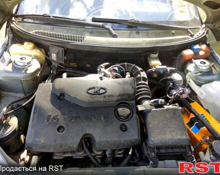 Сірий ВАЗ 2111, об'ємом двигуна 1.6 л та пробігом 202 тис. км за 2000 $, фото 3 на Automoto.ua