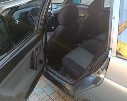 Серый ВАЗ 2111, объемом двигателя 1.6 л и пробегом 205 тыс. км за 2000 $, фото 2 на Automoto.ua