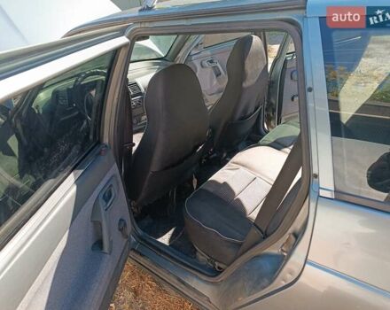 ВАЗ 2111 2007 в Кременчуге на Automoto.ua Серый ВАЗ 2111, объемом двигателя 1.6 л и пробегом 250 тыс. км за 1245 $, фото 5 на Automoto.ua