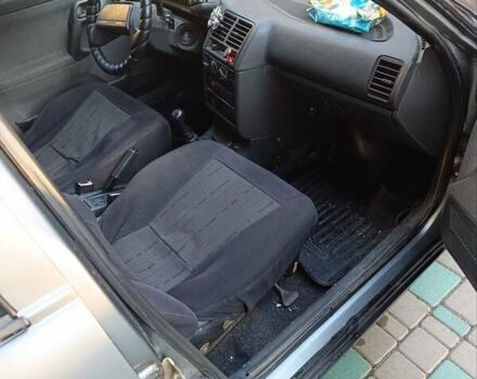 Серый ВАЗ 2111, объемом двигателя 1.6 л и пробегом 205 тыс. км за 2000 $, фото 4 на Automoto.ua