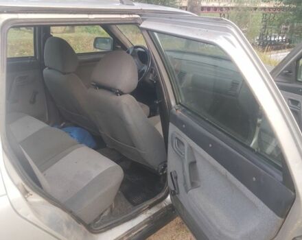 Серый ВАЗ 2111, объемом двигателя 1.6 л и пробегом 114 тыс. км за 1200 $, фото 7 на Automoto.ua