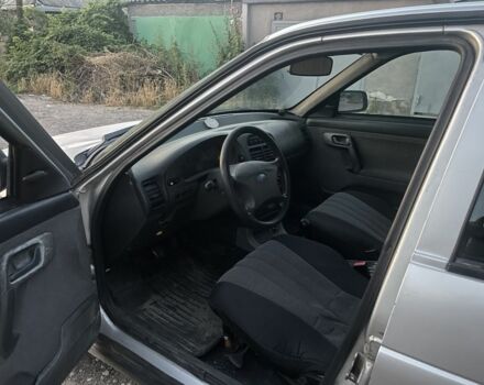 Серый ВАЗ 2111, объемом двигателя 1.6 л и пробегом 150 тыс. км за 1050 $, фото 6 на Automoto.ua