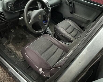 Серый ВАЗ 2111, объемом двигателя 1.6 л и пробегом 200 тыс. км за 1050 $, фото 5 на Automoto.ua