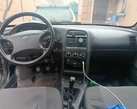 Серый ВАЗ 2111, объемом двигателя 1.6 л и пробегом 123 тыс. км за 3200 $, фото 7 на Automoto.ua