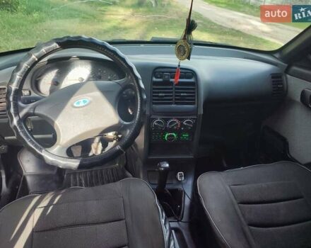 Серый ВАЗ 2111, объемом двигателя 1.6 л и пробегом 230 тыс. км за 1899 $, фото 4 на Automoto.ua