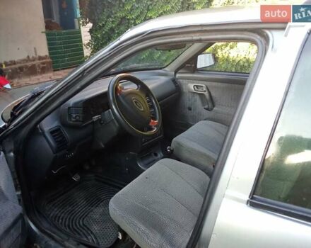 Серый ВАЗ 2111, объемом двигателя 1.6 л и пробегом 180 тыс. км за 1370 $, фото 9 на Automoto.ua