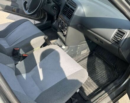 Серый ВАЗ 2111, объемом двигателя 1.6 л и пробегом 250 тыс. км за 1800 $, фото 8 на Automoto.ua