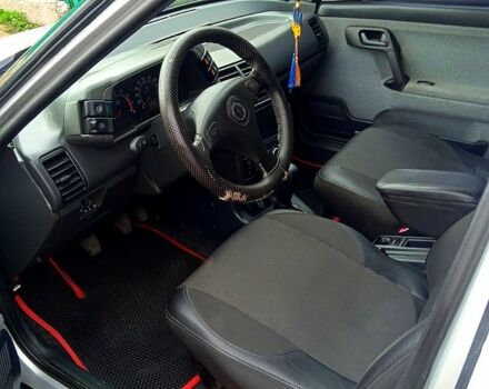 Серый ВАЗ 2111, объемом двигателя 1.6 л и пробегом 181 тыс. км за 3150 $, фото 4 на Automoto.ua